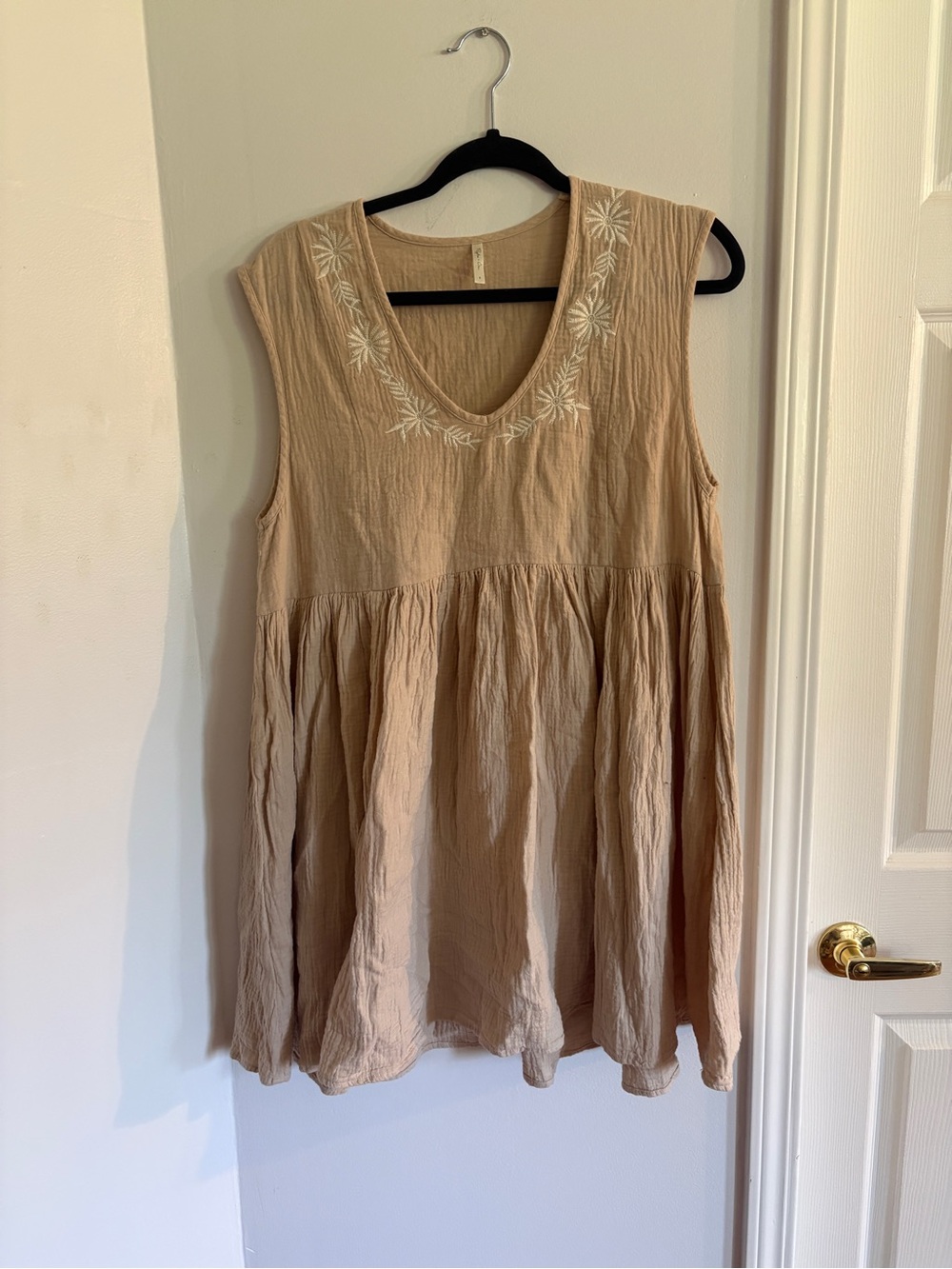 Rylee + Cru Beige Sleeveless Embroidered V-Neck Tunic